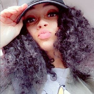 Meet your Posher, Tiarra